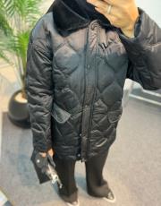 siyah yakası kürklü şişme mont 2