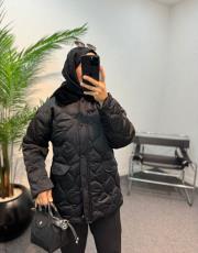 siyah yakası kürklü şişme mont 3