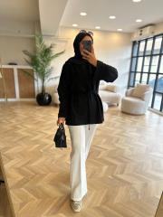 siyah dikiş detaylı yırtmaçlı sweat 3