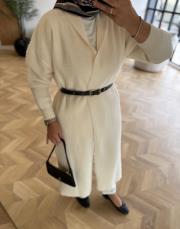 ekru kemerli angora uzun hırka 3