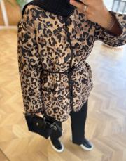 siyah leopar  kapitone kap 4