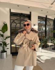 bej fermuar detaylı yakası kürklü premium kaban 4