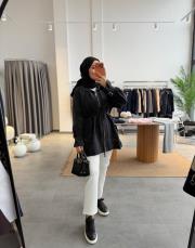 siyah apolet detaylı fermuarlı ceket