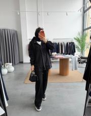 siyah garni detaylı bağcıklı takım