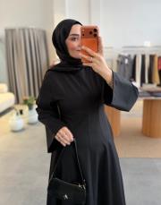 siyah belden oturtmalı kemerli elbise 3