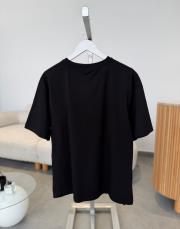 siyah yandan yırtmaçlı tshirt 2