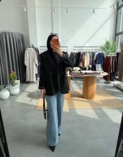 siyah arka düğme detaylı blazer ceket