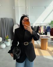 siyah yakasız kruvaze kemerli blazer ceket 3