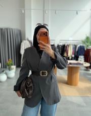 gri yakasız kruvaze kemerli blazer ceket 2